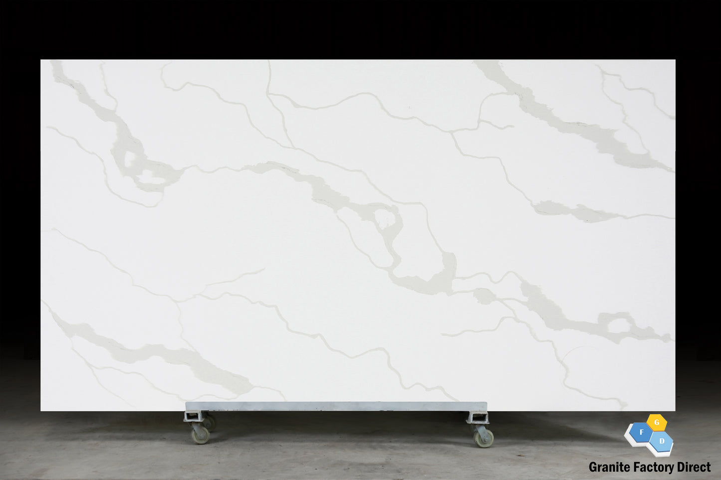 Calacatta Vencinza Quartz GFD100B Countertop Prefab and Slab for sale
