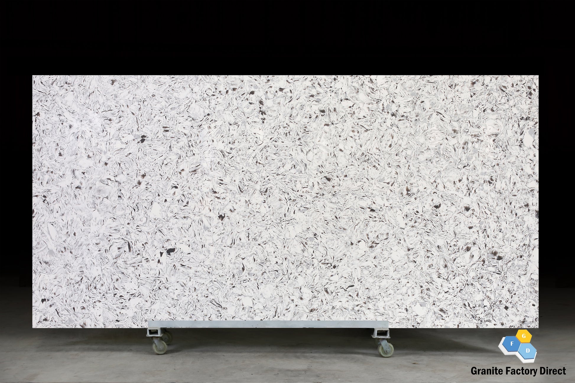 White Oyster Quartz GFD001V Countertop Prefab and Slab for sale